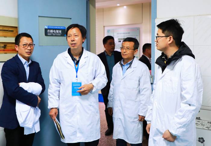 http://xinwen.hyit.edu.cn/__local/0/47/A5/E3D70CE4F2C66E0E2EED361ECC3_E1B8434C_4814C5.jpg
